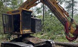 Komatsu XT430-2 Feller Buncher